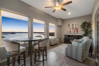 Ozark Views at Majestic - Perched on the Hills - Branson - 5
