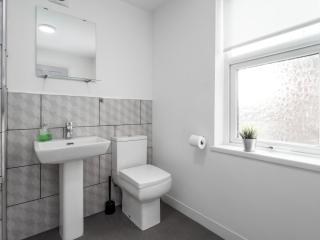 Apex Living NE - Beachville House II - Sunderland - 4