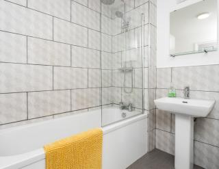 Apex Living NE - Beachville House II - Sunderland - 5