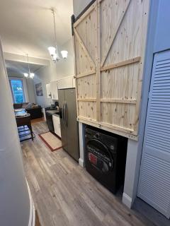 Charming, Stylish 2nd Floor Apartment Downtown Albany - Albany - 6