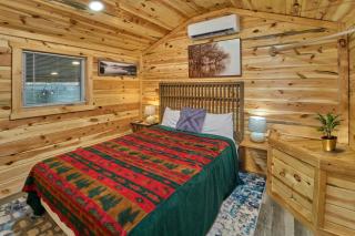 Jetts Lil Fishing Lodge by Venture Smoky Mountains - 4