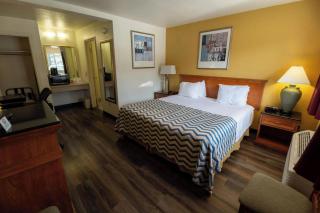 Capital O Hotel Inn Pendleton I-84 - Pendleton - 1