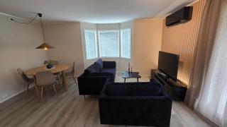 Comfortable and Renovated Apartment - Sunny balcony, Central, Free parking - 9
