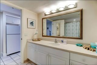 Bang For Your Buck Hotel Condo On Daytona Beach with Kitchen and Ocean View - 1