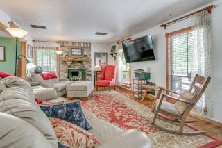 The Woodlands Corner Casa in the Tall Trees! - Spring - 8