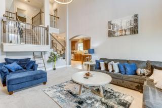 Pet-Friendly Home with Patio and Yard in Rosharon - - 7