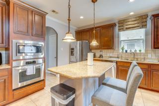 Pet-Friendly Home with Patio and Yard in Rosharon - - 4