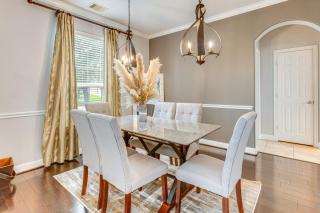Pet-Friendly Home with Patio and Yard in Rosharon - - 2