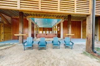 The Coppertone House - Crystal Beach - 9
