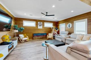 The Coppertone House - Crystal Beach - 4