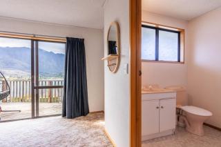Marina Nest - Classic Kiwi Crib - Queenstown - 8
