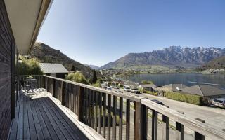 Marina Nest - Classic Kiwi Crib - Queenstown - 7