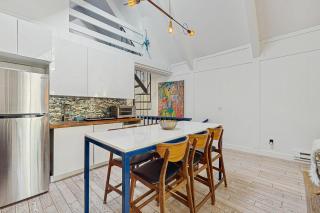 3BR Condo with Loft, Foosball, Deck, Near Skiing - 7