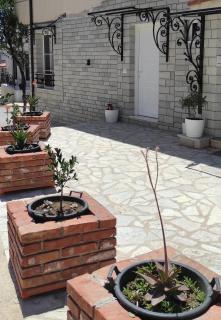 ARTISAN apartments walking distance from the beach - Polisi i Vogël - 1