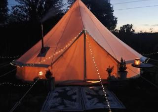 Dog Friendly Cozy Bell Tent With Log Burner - Llanfairpwllgwyngyll - 6