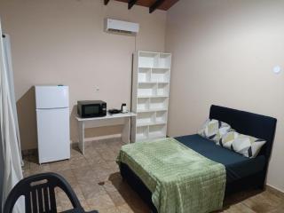 Suite dentro de casa de anfitrión - Presidente Franco - 1