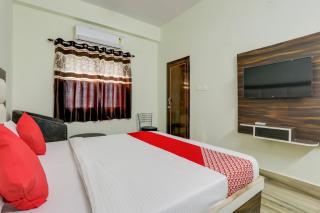 Super Hotel O Navya Grand - Gulzārbāgh - 0