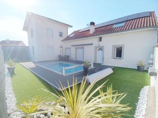 La villa de Julien avec piscine - Aureilhan - 0