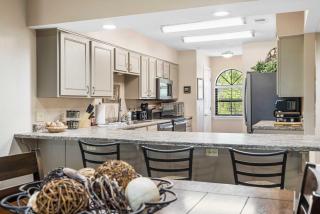 Cozy Comfort Retreat - For 6 - Branson - 2