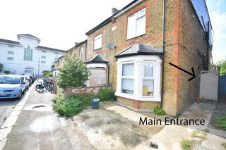 Double room with shared Bathroom in Kingstone central - Kingston upon Thames - 4