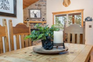 Simon's Treetop Cabin - 2 BDR in Popular Resort - Branson West - 2