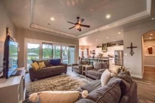 LD 1215 Dock Holiday - New Braunfels - 8