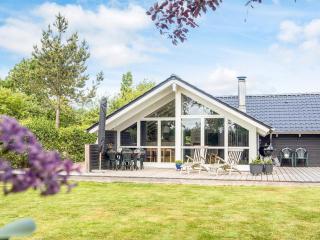 Whirlpool Cottage Oasis-By Traum - Tarm - 0