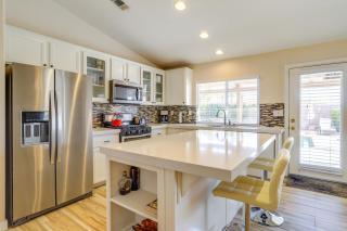 High-End La Quinta House with Private Pool and Spa! - La Quinta - 4