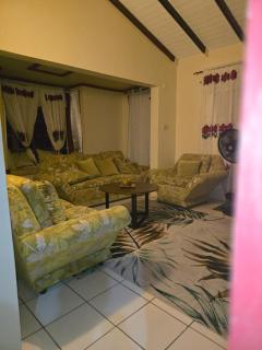 Sister Chris' vacation home - - 6