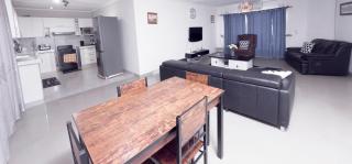 Magodi Place - Serviced & Airconditioned Apartment - Livingstone - 6