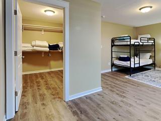Mins to Downtown & Raceway Rookwood Retreat 1 & 2 - Indianapolis - 9