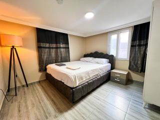 Müstakil Alt Kat Havuzlu Villa - Mersin - 1