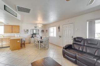 Pool Access and Mtn Views Lake Havasu City Condo! - Lake Havasu City - 6