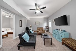 Mins to Downtown & Ft Campbell - Lux at Lancelot - 2