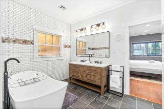 5 Minutes to Campbell - Clarksville Craftsman - 6