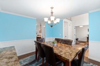 Huge Yard&Deck Mins to Airport - Beds on Brewster - Clarksville - 6
