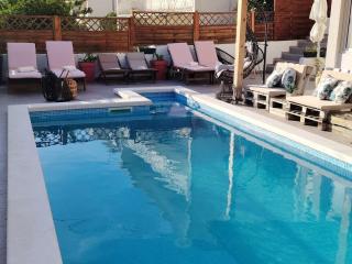 Family-friendly apartments with swimming pools Hvar - 24484 - Hvar - 6