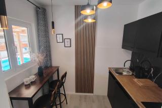 Family-friendly apartments with swimming pool Hvar - 24484 - 8