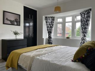 Home Near Headingley Stadium, Leeds - Headingley - 3