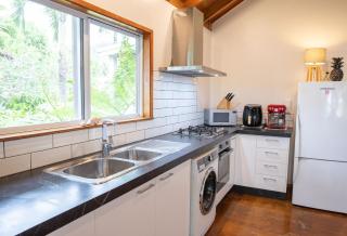 Are Ara - House of Pineapple - Titikaveka - 5