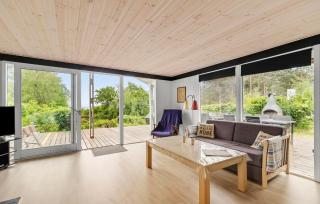 2 Bedroom Pet Friendly Home In Knebel - Knebel - 8