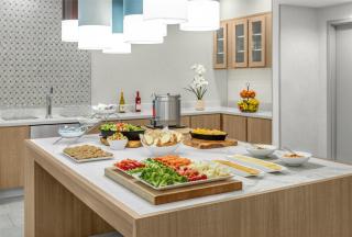 Homewood Suites by Hilton Fayetteville - Fayetteville - 4