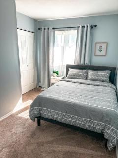 Modern Downtown Stay - Yellowknife - 8