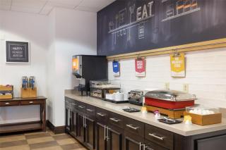 Hampton Inn Lewiston-Auburn - Lewiston - 1
