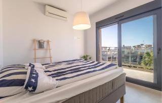 Cozy Apartment In Torrevieja - Torrevieja - 4