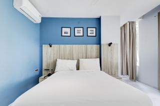 Super Sleek Townhouse Galexia Hotel and Resorts - Bangalore - 2