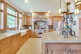 Luxe Family Home on Orange Lake with Private Dock! - Newburgh - 1