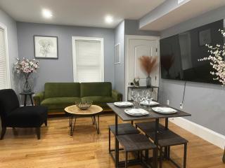 85b Brand new apartment 3BR, 2BA, Walk to Transit, near Boston - Boston - 0