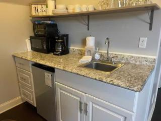 Mins from Downtown - Campbell Carriage House - 5