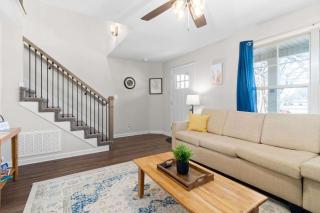 1-Mile to Downtown Clarksville Queen-City Charmer - 3